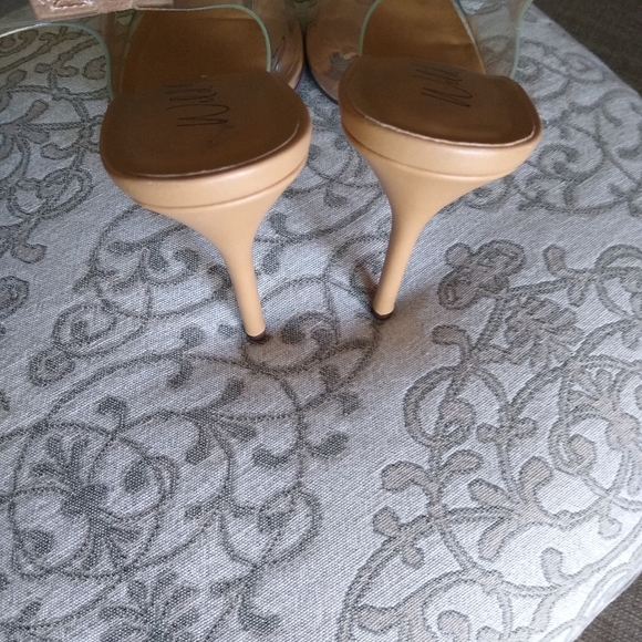 Transparent Clear Pointed Toe Stilettos - Picture 5 of 7